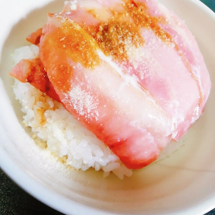 3分で完成 ベーコン卵丼 面倒な時の1人ご飯 レシピ 作り方 By Yui Cook 楽天レシピ